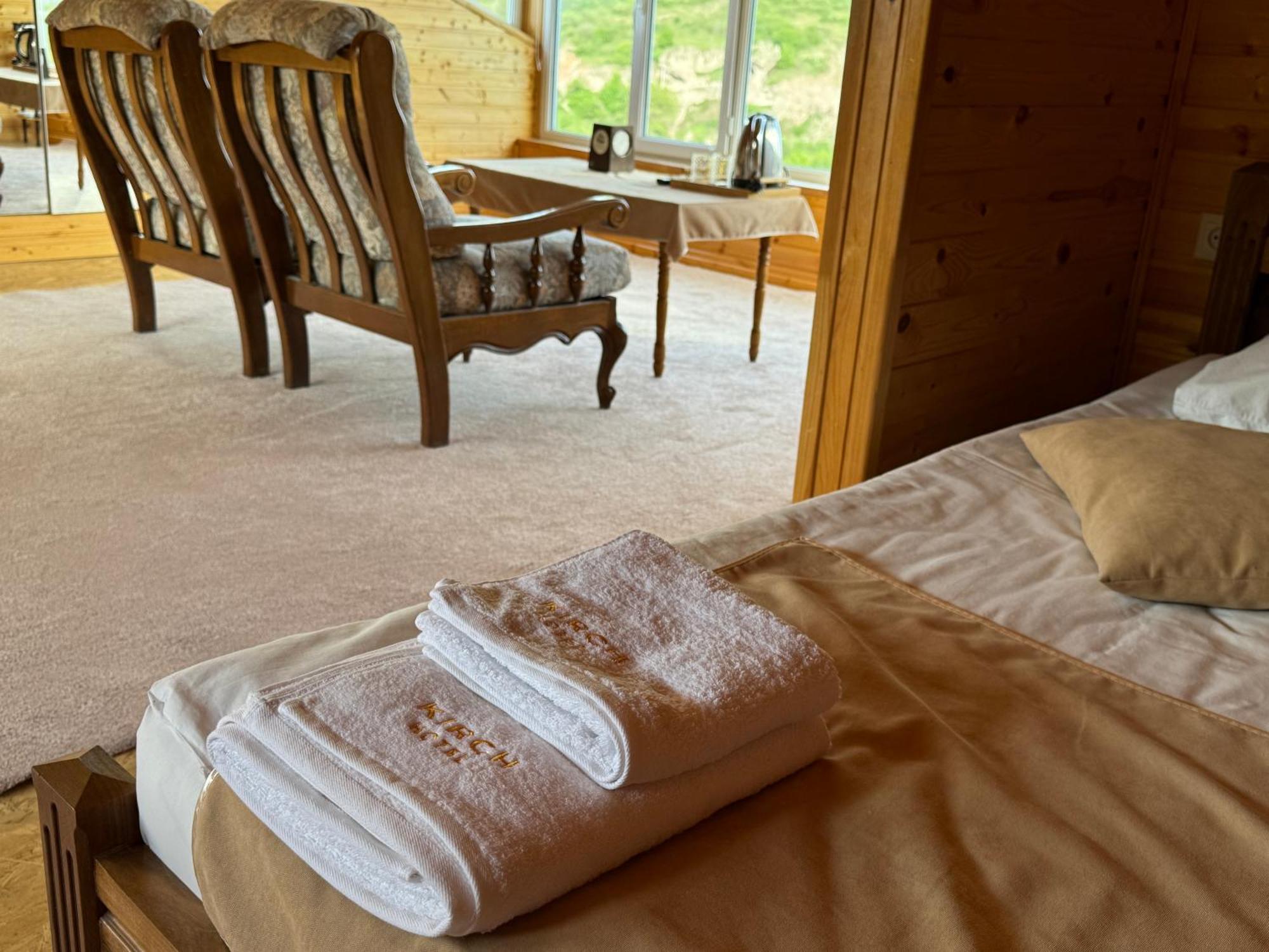 Kirch Hotel & Restaurant Ґоріс Екстер'єр фото